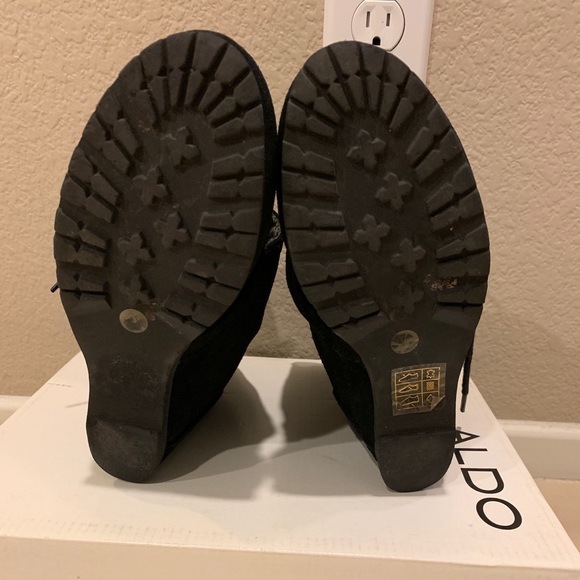 Aldo Suede Black Booties - Picture 2 of 2